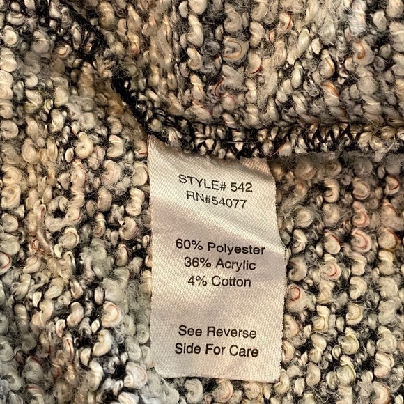 Cabi Coco Shell Top Short Sleeve Tweed Gray Pullover size small - Picture 8 of 8